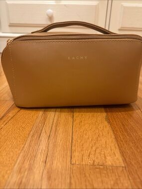 Tan Leather Travel Cosmetic Case